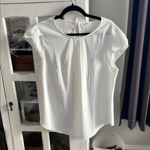 NWT - White Pleated Blouse with Flowing Silhouette - Tasamo, size L